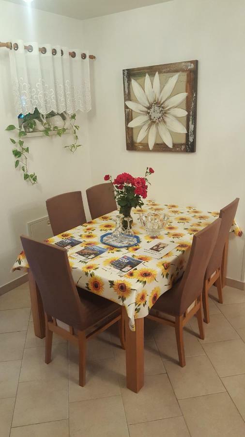 Apartment Wine & Olive Oil Mofardin Копер Екстер'єр фото