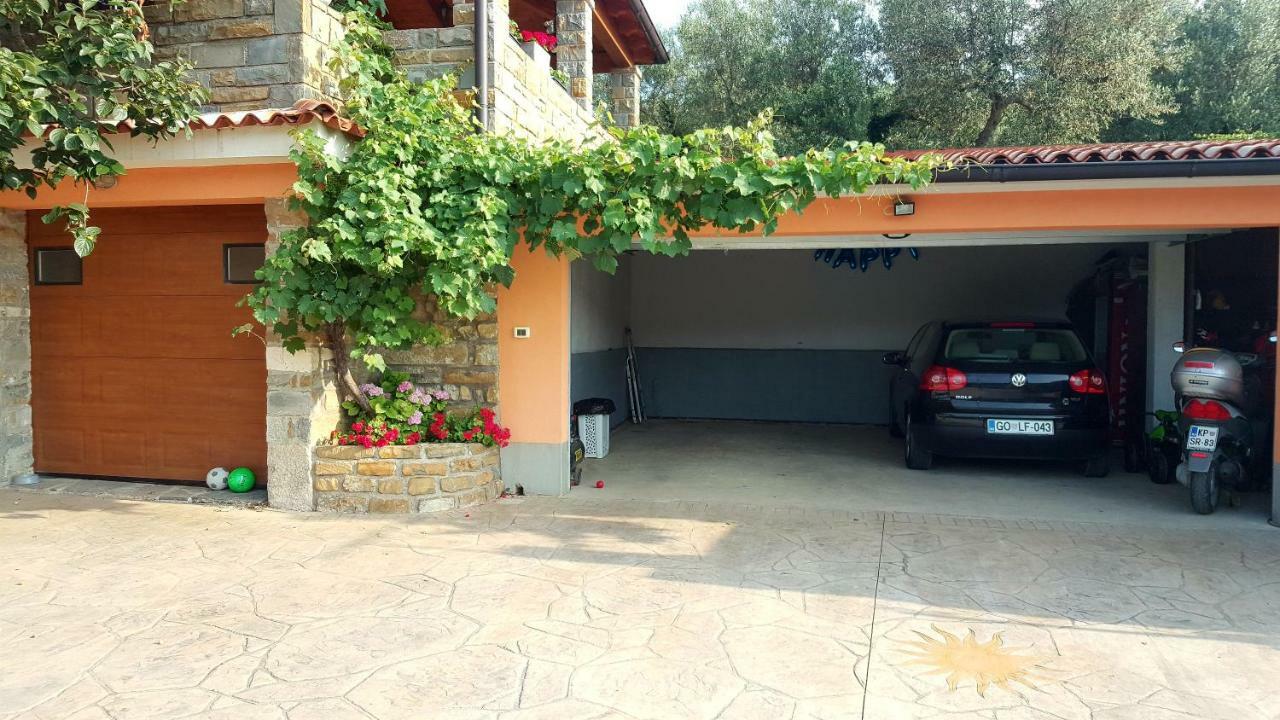 Apartment Wine & Olive Oil Mofardin Копер Екстер'єр фото